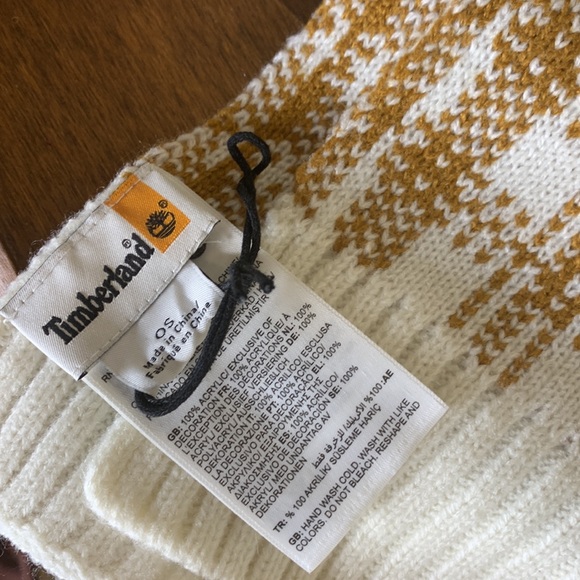 Timberland Scarf NWOT - Picture 3 of 4